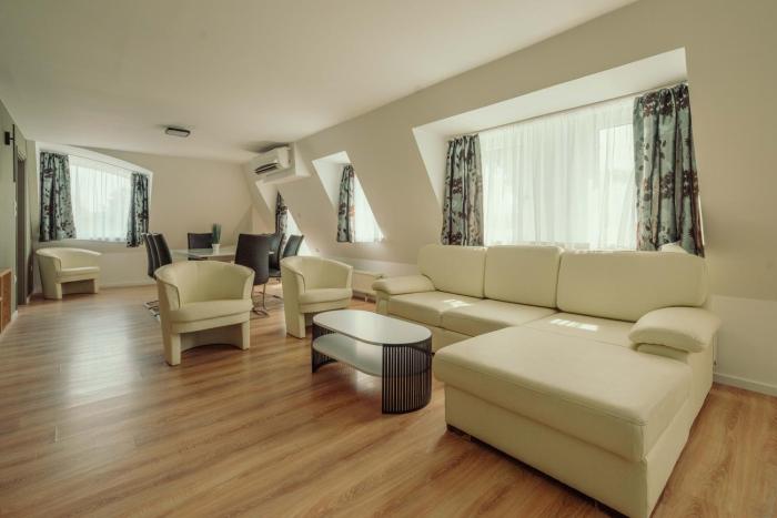 Caesar Apartments & Rooms