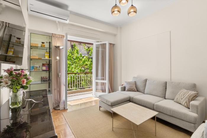 Cozy Two Bedroom Apt Near Katehaki Street & Metro