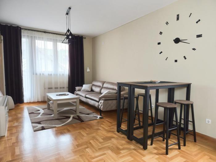 Apartmani Mlađenović