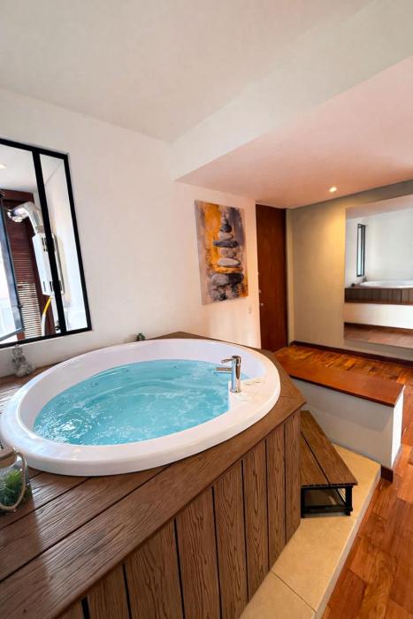 Apartamento amplio con jacuzzi privado y vista