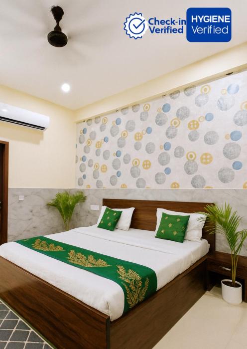 Vrindavan Affordable RK Residency - #Assured Hygiene Rooms with Inhouse Parking #Fully AC