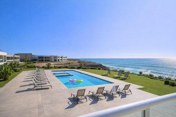 6th-Floor Oceanfront Condo - Indoor Pools, Sauna, Beach