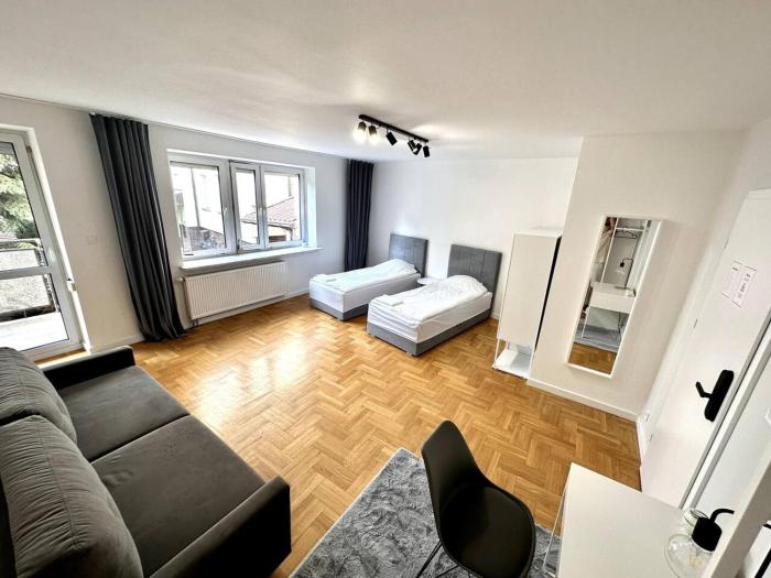 Spacious 29 m² Double Room | Balcony • Near SGGW