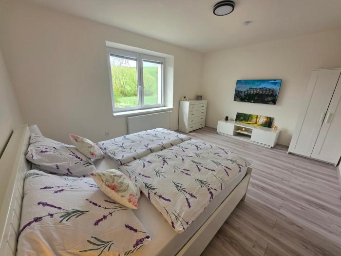 Veronika Apartments