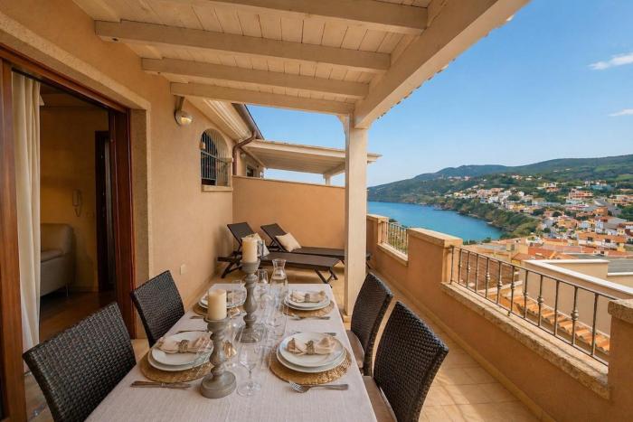 Brigata House - Luxury 2 beds, wifi, balcony,sea view - Key to Villas