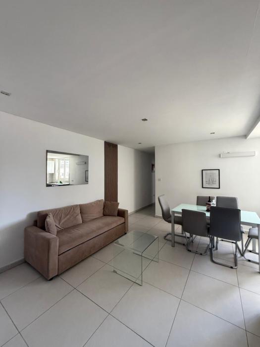 Large Paceville Central Apartment 2