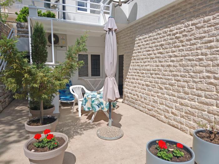 Apartment Port Special