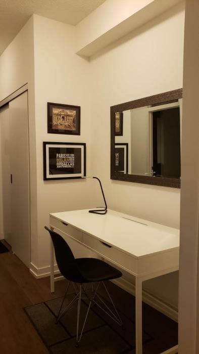Modern & Stylish Condo in Midtown