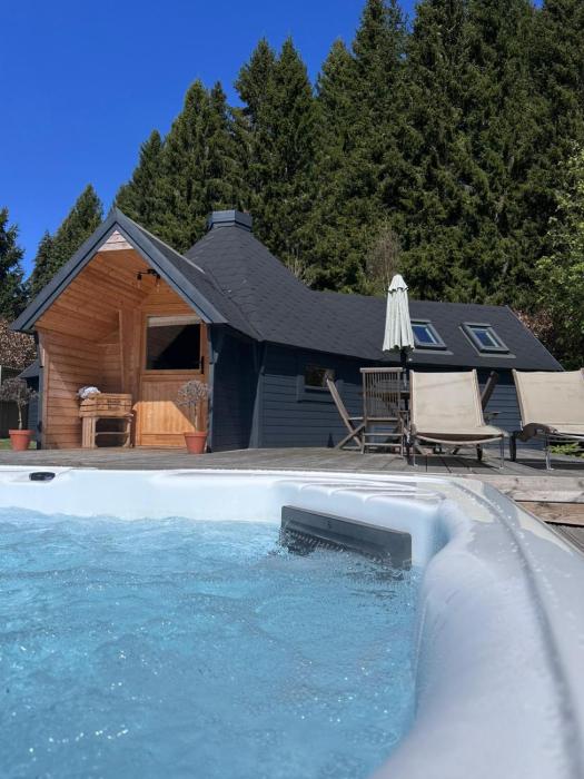 Hatton Lodge