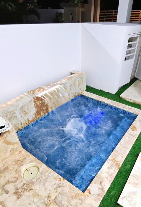 Villa con Jacuzzi Privado cerca de Buggies y Playa Macao Punta Cana