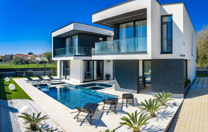 Stunning Home In Liznjan