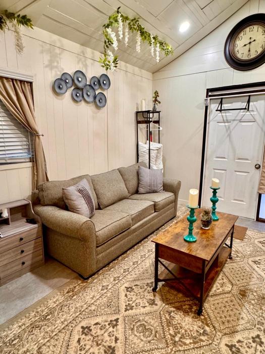 The Comfy-Cozy Cottage