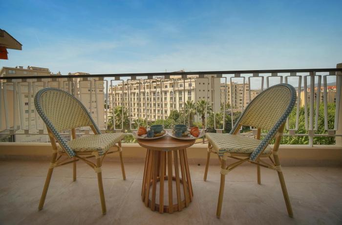 La Mer - Chic Riviera Apartment - Walk to Croisette
