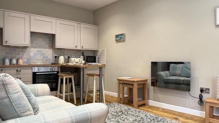 Townhouse, Sleeps 4 - 2 Min Walk to The Harbour!