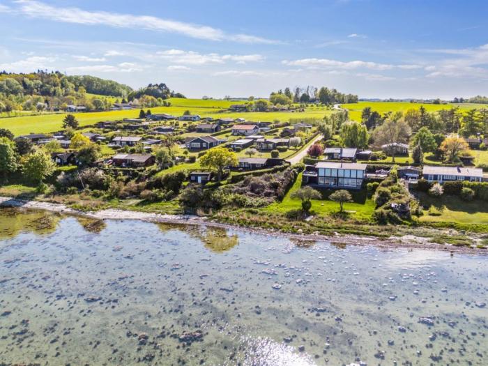 Holiday Home Titta - 10m to the fjord by Interhome