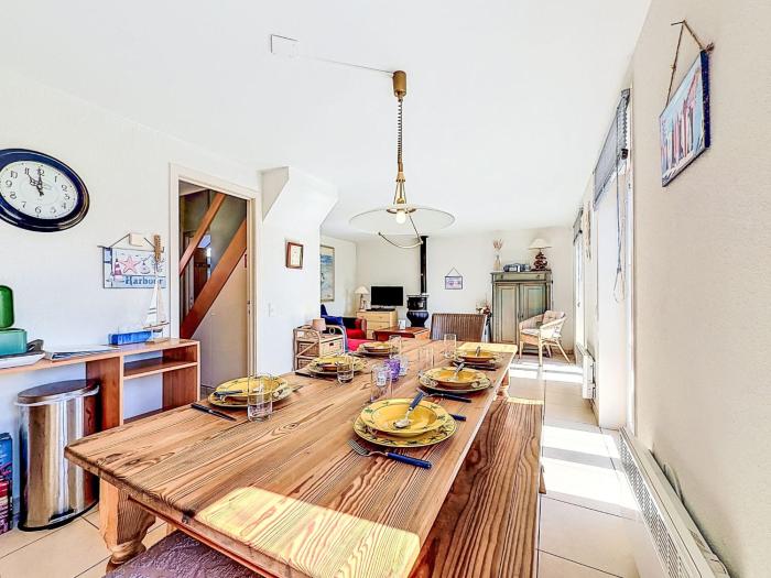 Holiday Home Vissershuis 92 with parking by Interhome