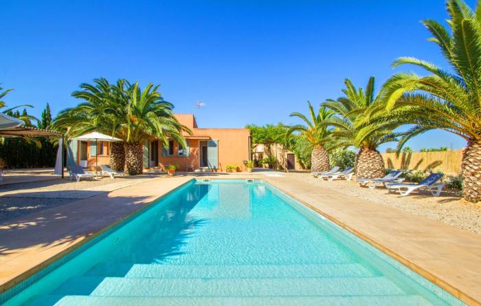 Beautiful Home In Ses Covetes