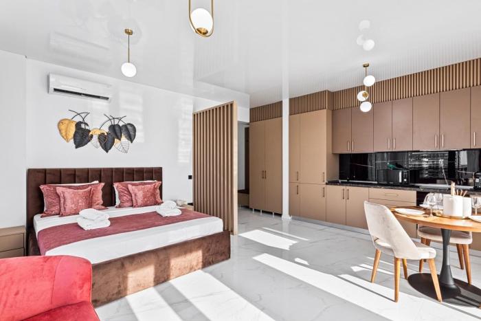 Hermes Studio