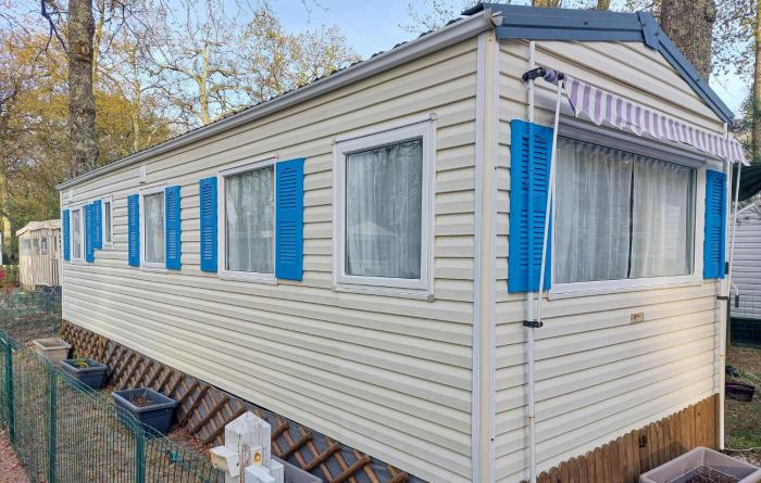 Lovely Stacaravan In La Tremblade