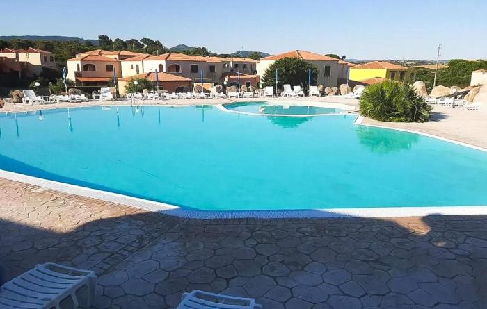 Cozy Home In Aglientu With Outdoor Swimming Pool