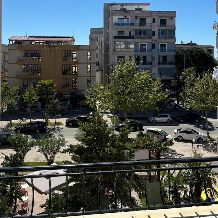 Mema APARTMENT Durres AL