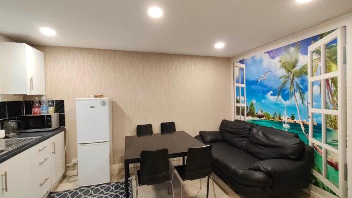 1st Floor flat in Hyde Road Gorton