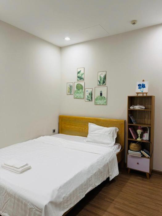 Full-house 2 bedroom apt in Vinhomes Greenbay near Marriot hotel