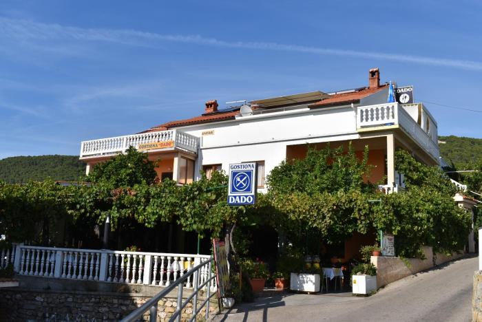 Apartments by the sea Banjol, Rab - 25541