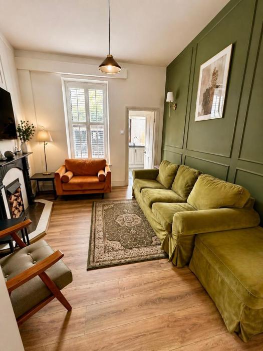 Number 9 Market Street - Town centre 4 bedroom house with garden