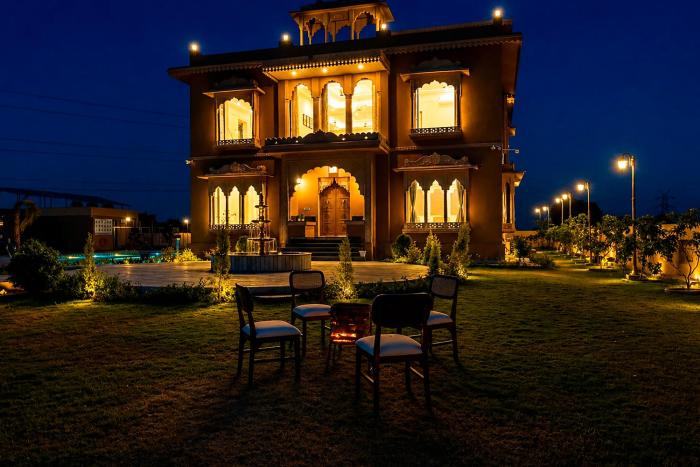 ELIVAAS Nirvana Farms 5-BHK Farmhouse with Private Pool, Lounge Area and Garden
