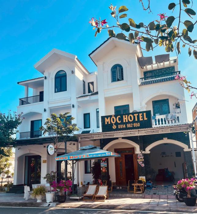 Moc homestay- Near Bai Dai Beach