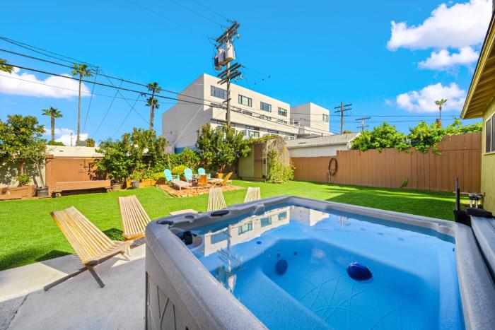 30 Stay Great For Families Walk 2 Beach Hot Tub