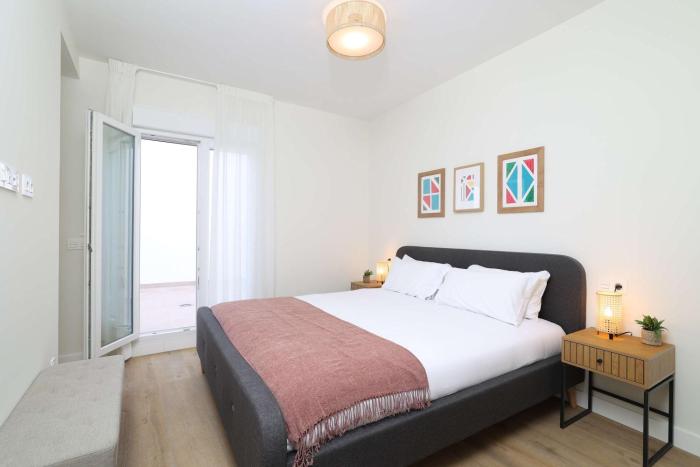 2 Apts for 4 with private Patio - Central Malaga by Stay Homy
