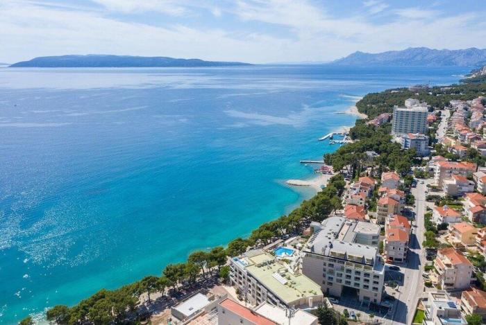 Just Steps to Sea Makarska