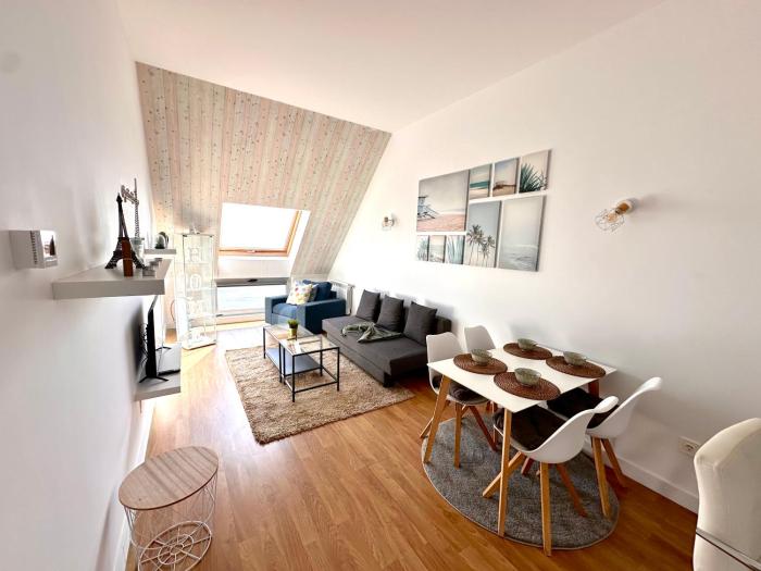 Apartamentos LAMAROSA -ATICO ,Vistas al Mar Cantabrico PARKING