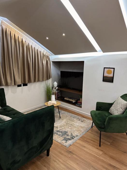 City Center Blloku Modern Loft 02