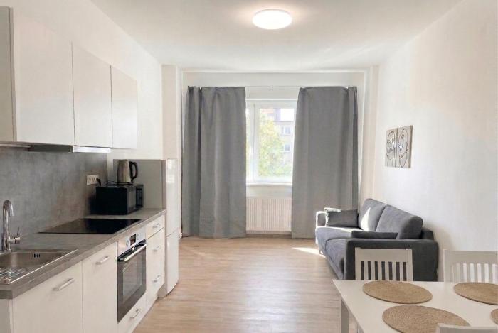 Modern Apartment near Metro, Prague Pankrác