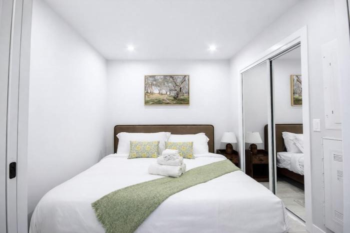 Brand New King Bed Suite Gym UG Park Kensington