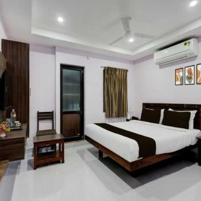 Super Collection O Peroorkada Junction Formerly Snehalayam Stays