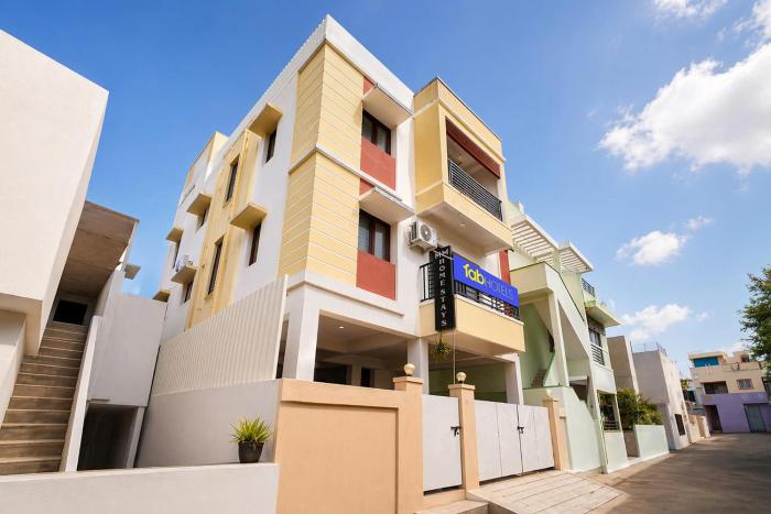 FabHotel MM Home Stay