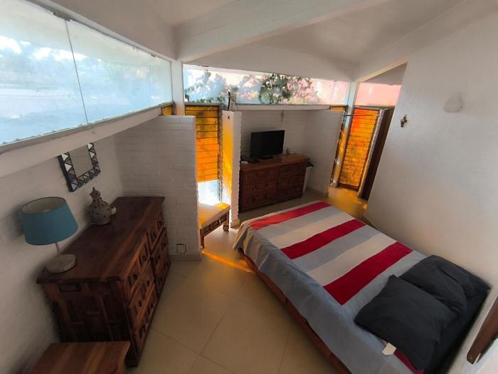 Spacious Private House for 16, Ideal for Groups and Events