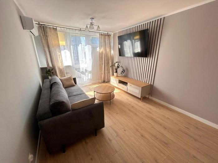 Warsaw Center 3BR Apartment Grzybowska by JET