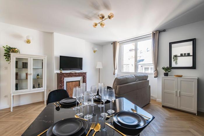 13 Place Royal - Center - Reims Cathedral Historic