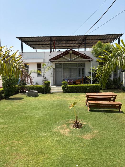 Solanki BNB villa & guest house entire place fully pvt