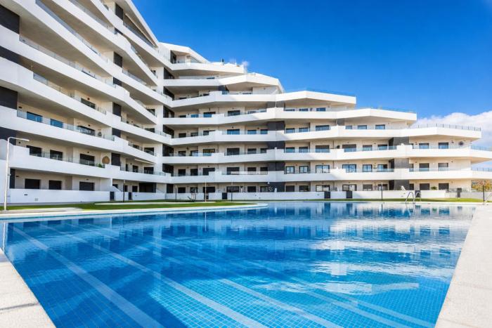 Luxury 2-Bedroom Apartment with Pool and Large Private Terrace near Torrevieja