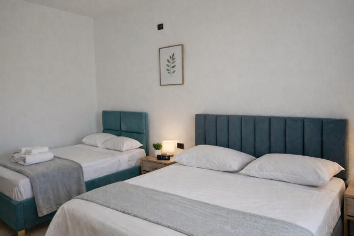 Spacious Triple Room with Balcony