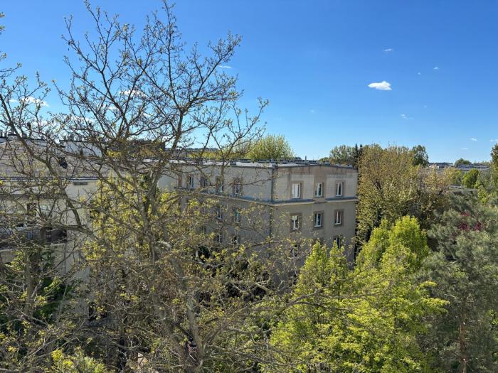 55m2 Quiet Apartment with Rooftop View & Elevator