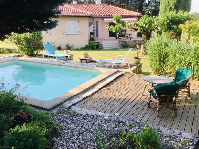 Maison de campagne en Drôme provençale - piscine et jardin au calme