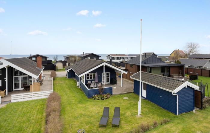 Gorgeous Home In Otterup With Wifi