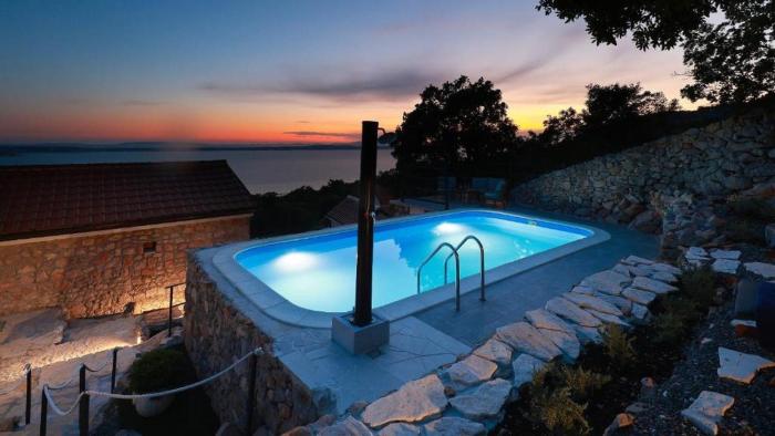 Villa Majnaric Senj Prizna by Villas Guide